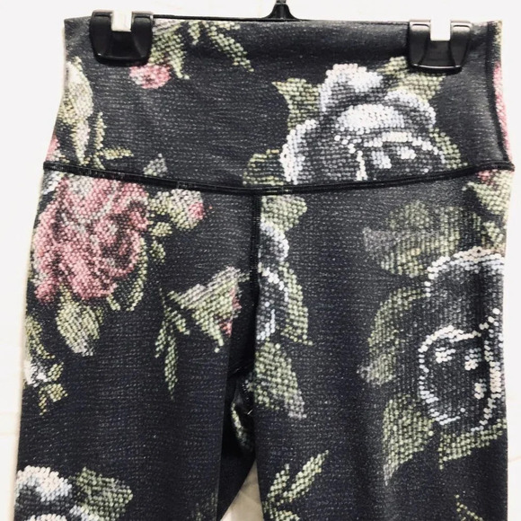 Lululemon Leggings  Floral Pattern - Picture 2 of 14